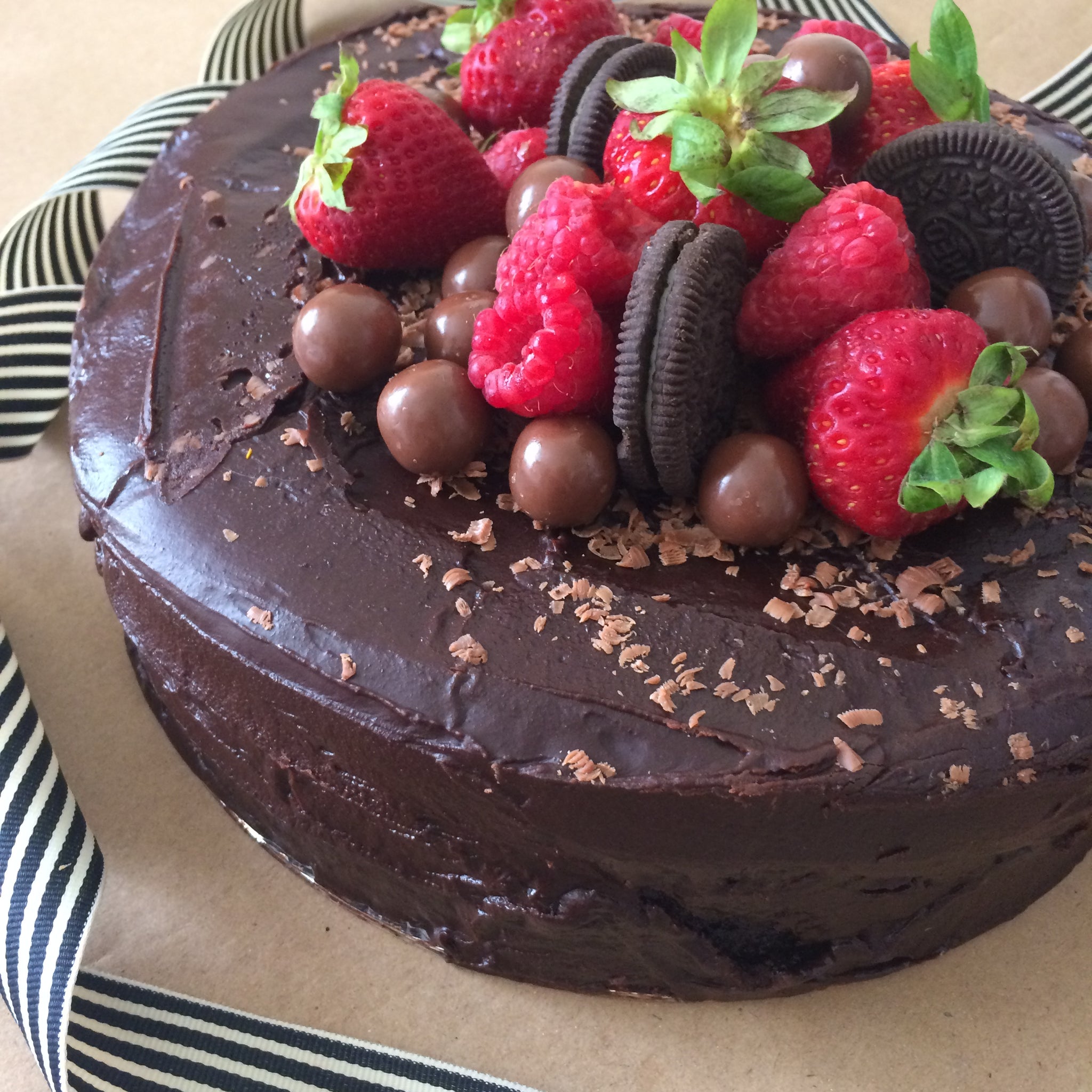 Chocolate Cake 23cm
